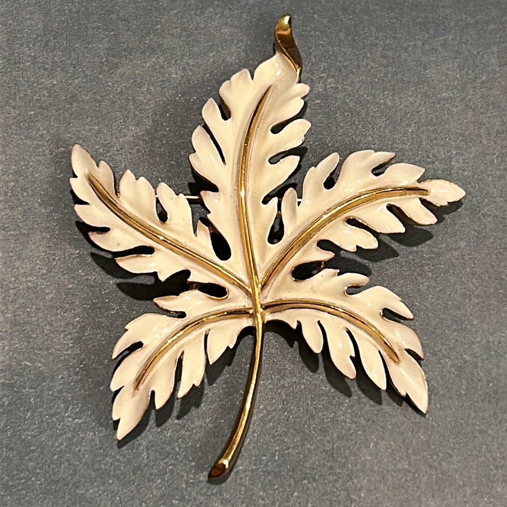 Trifari Vintage Leaf Brooch